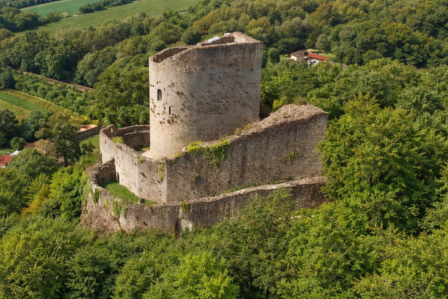 La tour médiévale de La Roche-Guyon