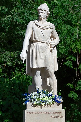 La statue de Rollon dans les jardins de l'hôtel de ville de Rouen