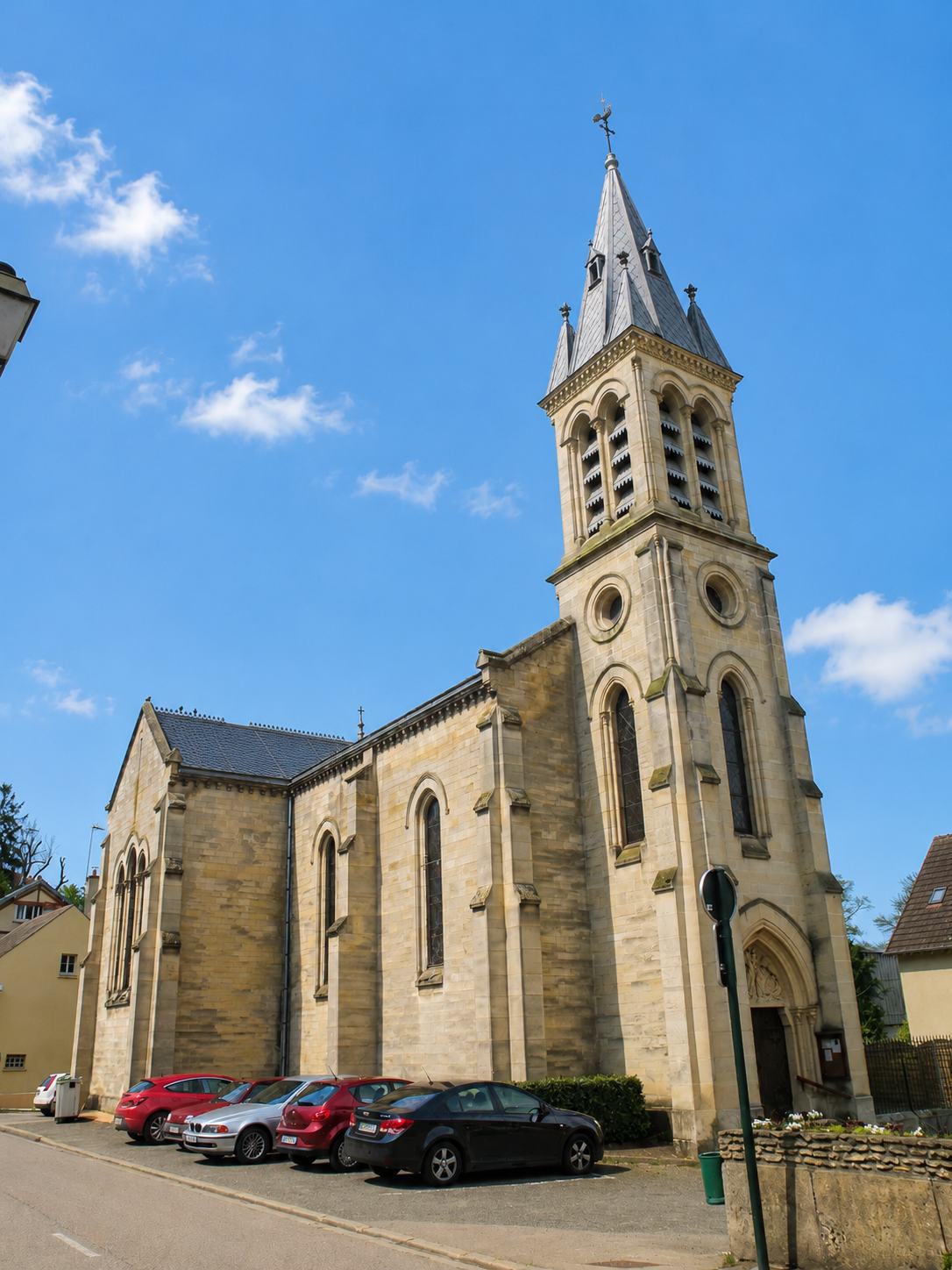 L'église Notre-Dame de Bray-et-Lû